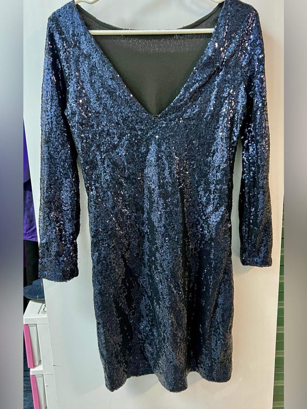 Lulu's Navy Blue Sequin V-Neck Long Sleeve Dress